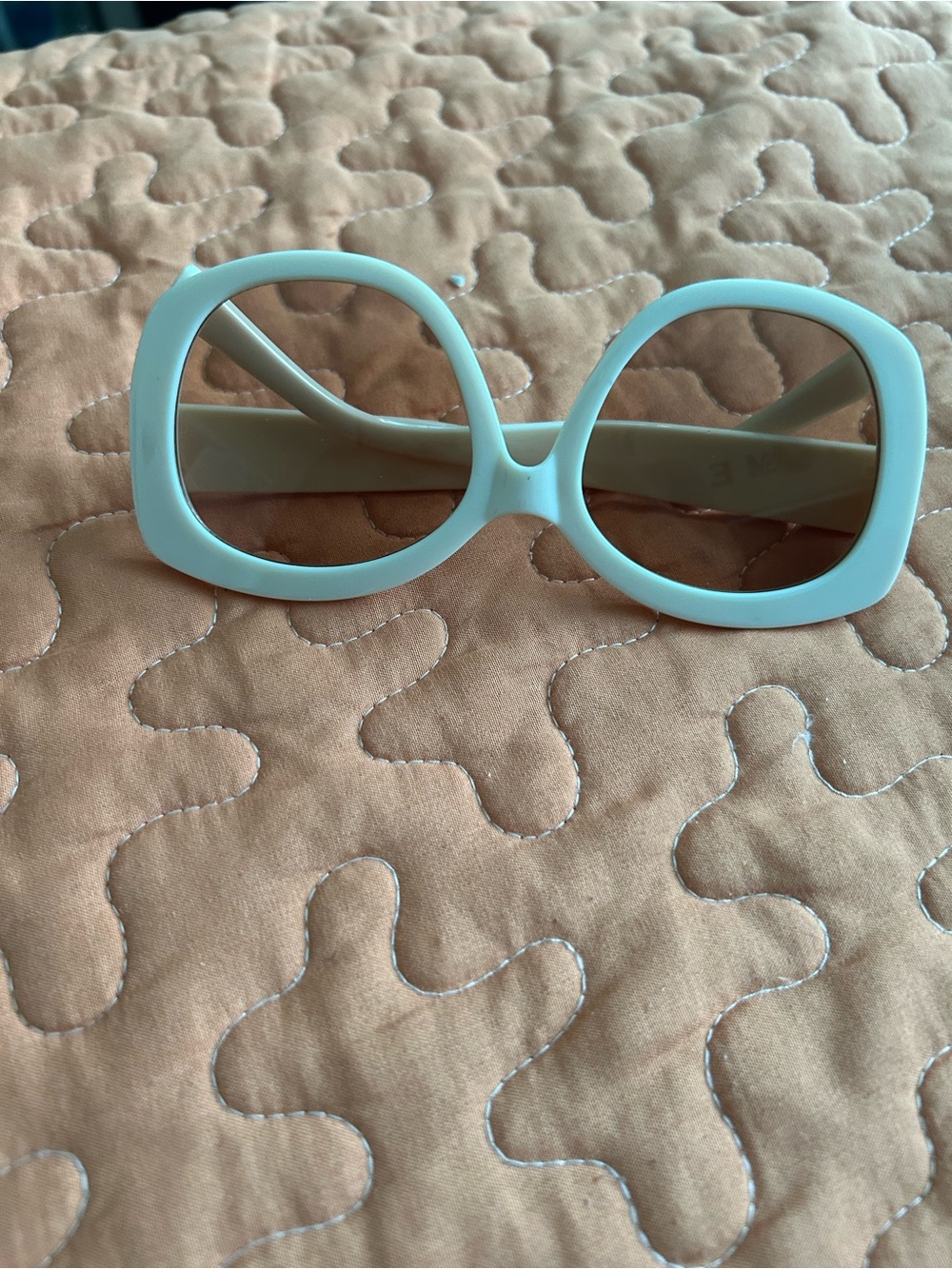 White Oversized Square Women’s Sunglasses